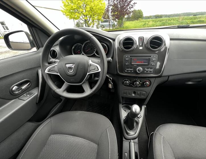 Dacia Logan 23
