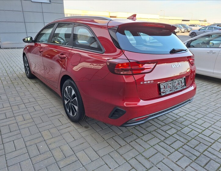 KIA Ceed 4