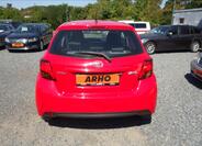 Toyota Yaris 4