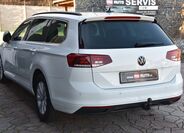 Volkswagen Passat 10