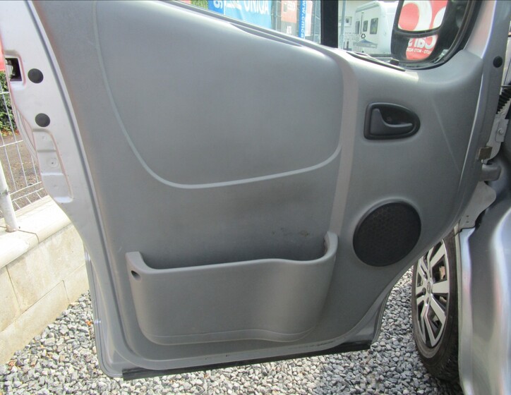 Opel Vivaro 14