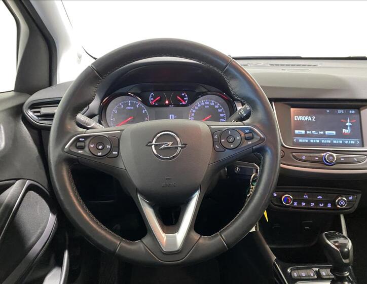 Opel Crossland 8