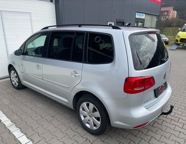 Volkswagen Touran 5