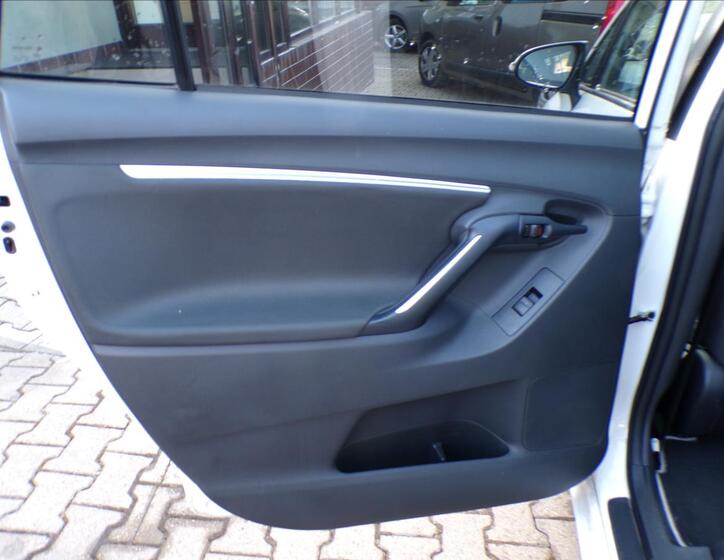 Toyota Verso 20