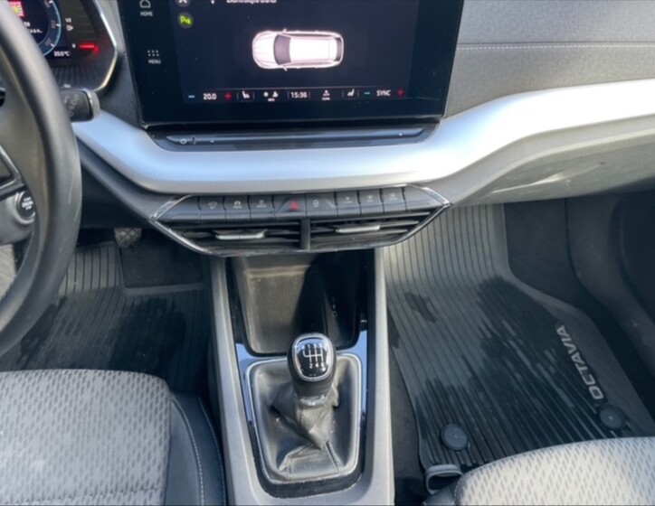 Škoda Octavia 10