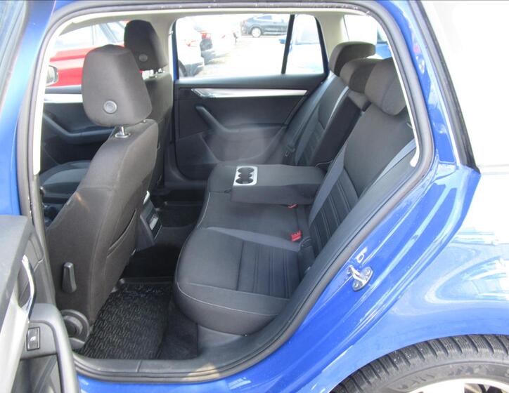 Škoda Octavia 23