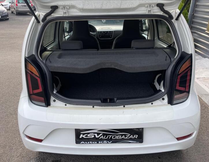 Volkswagen up! 8