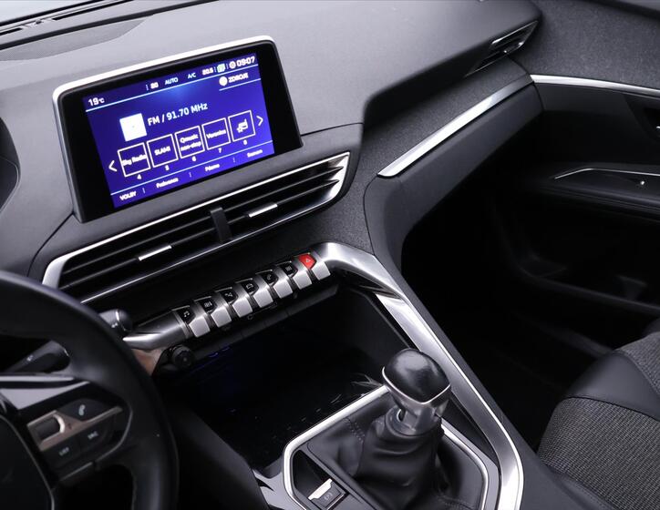Peugeot 5008 25