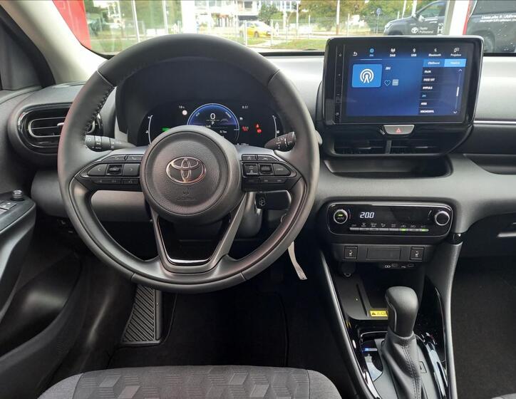 Toyota Yaris 12
