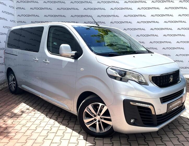 Peugeot Traveller 1