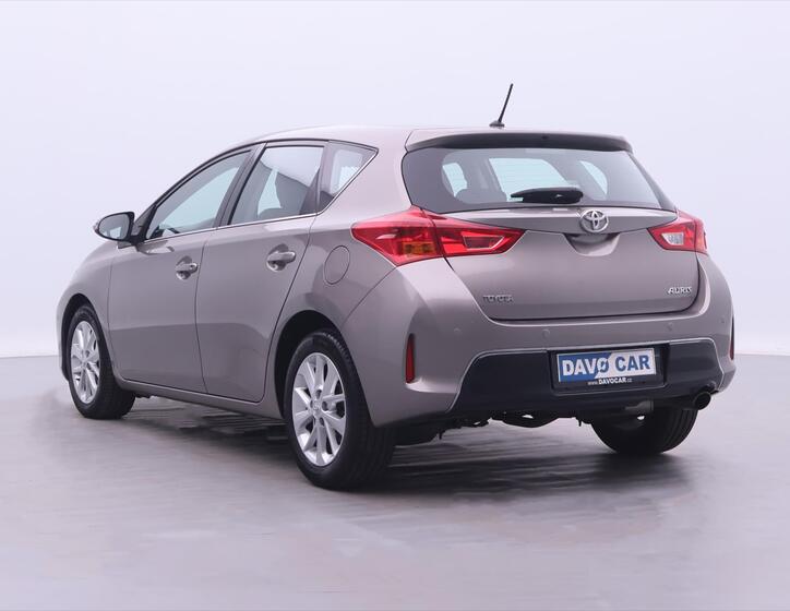 Toyota Auris 5