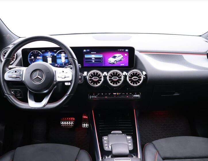 Mercedes-Benz GLA 36