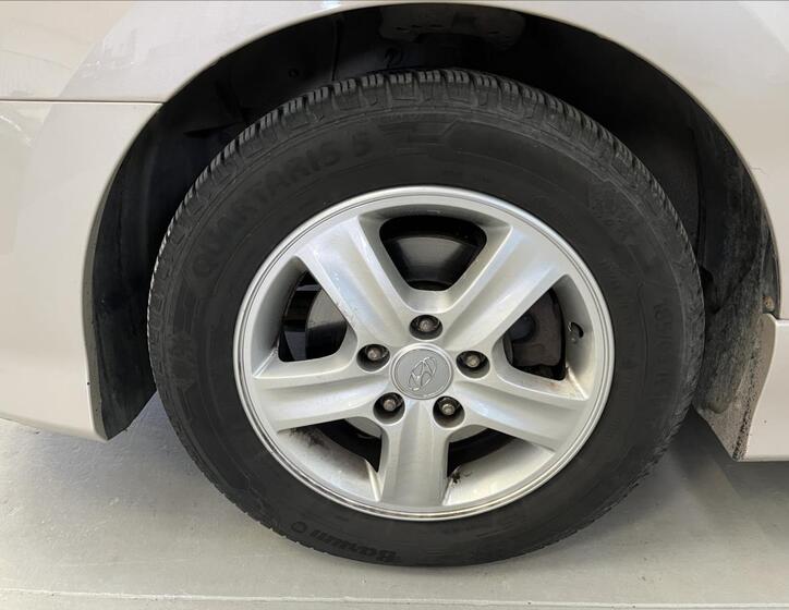 Hyundai i30 24