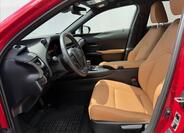 Lexus UX 250h 9
