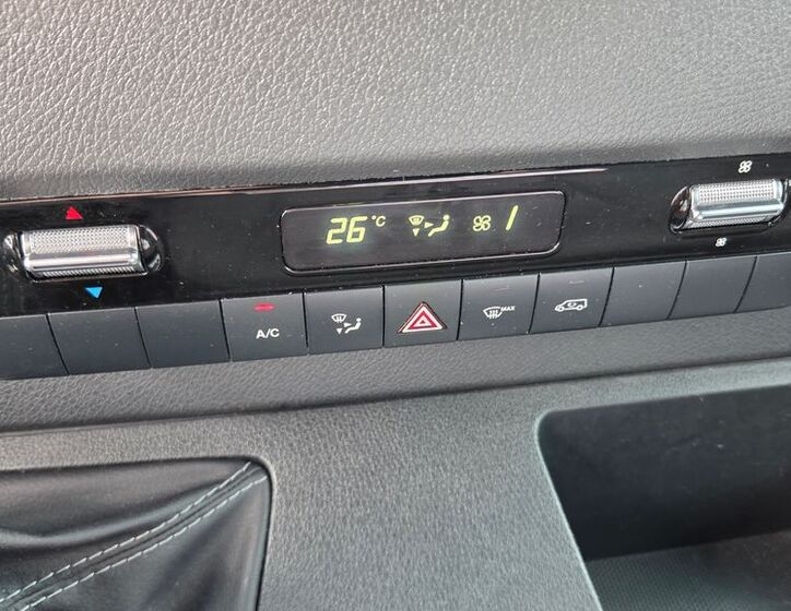 Mercedes-Benz Sprinter 13