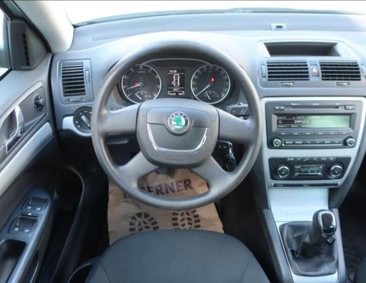 Škoda Octavia 15