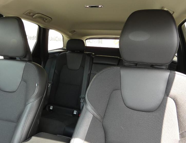 Volvo XC60 7