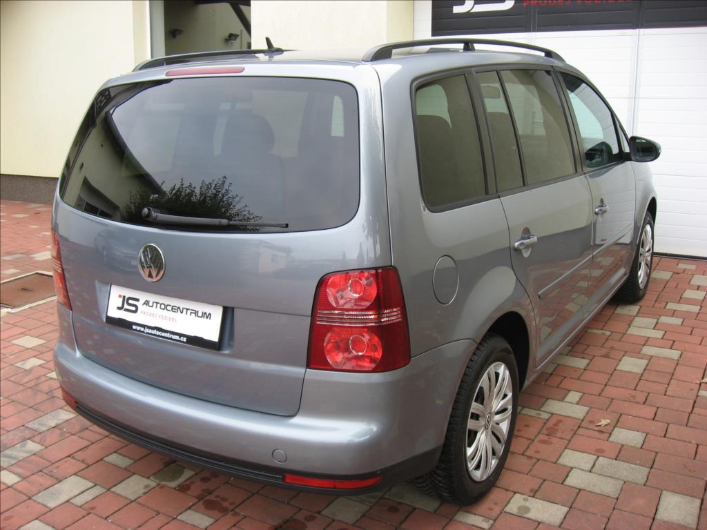 Volkswagen Touran 7