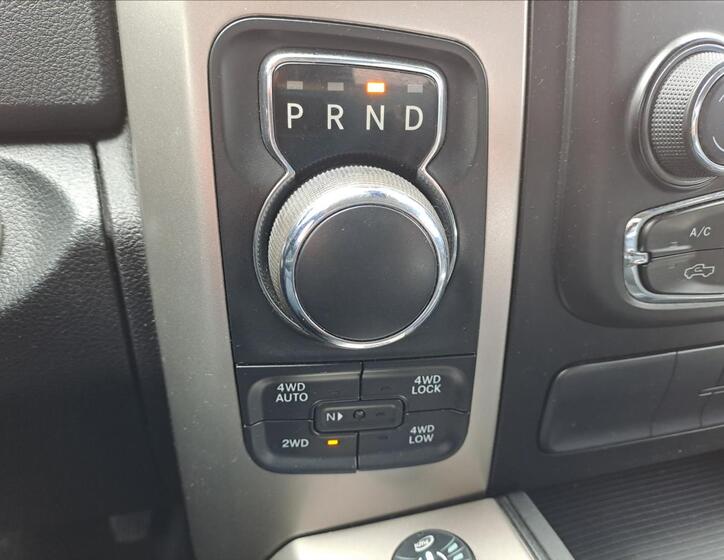 Dodge RAM 1500 16