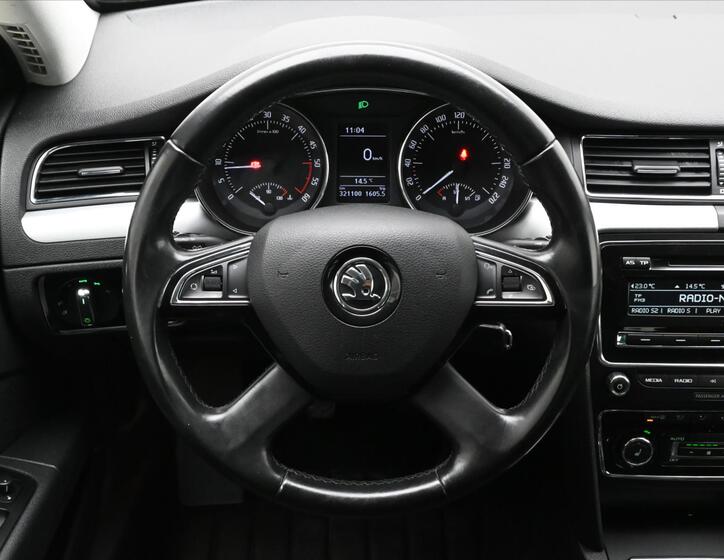 Škoda Superb 18