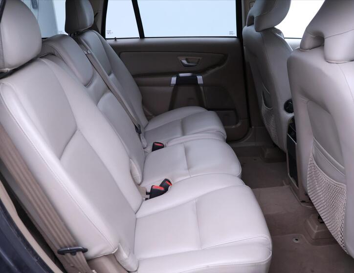 Volvo XC90 12