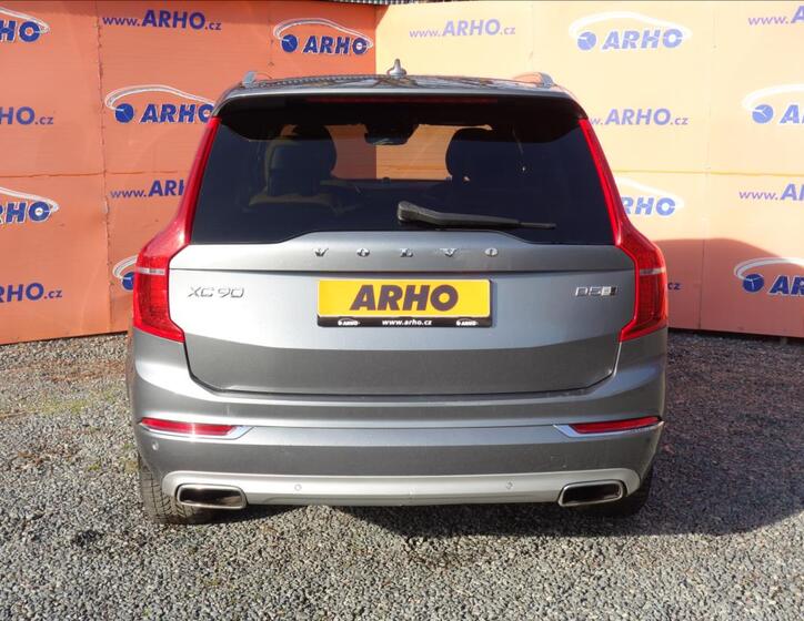 Volvo XC90 6