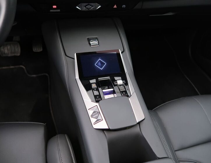 DS Automobiles DS4 19
