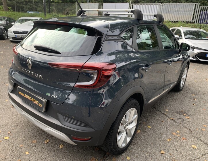 Renault Captur 5