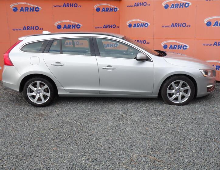 Volvo V60 8