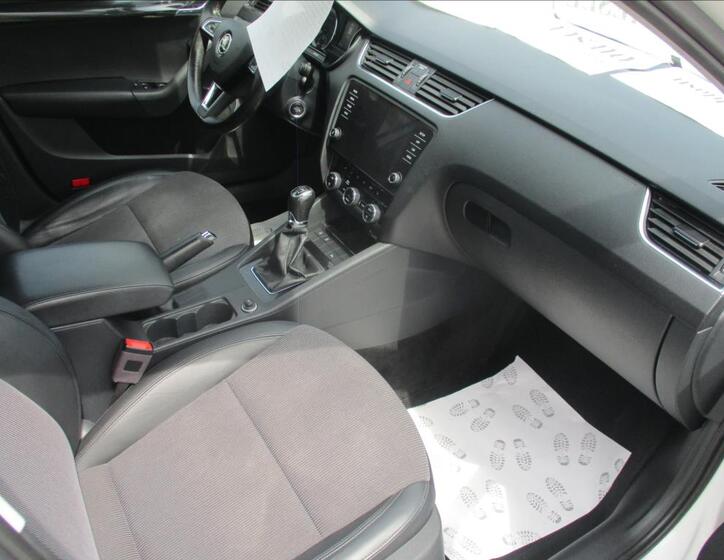 Škoda Octavia 9