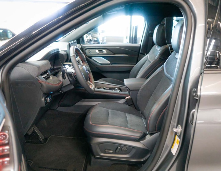 Ford Explorer 14