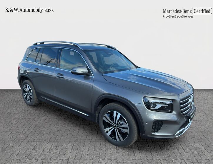 Mercedes-Benz GLB 4