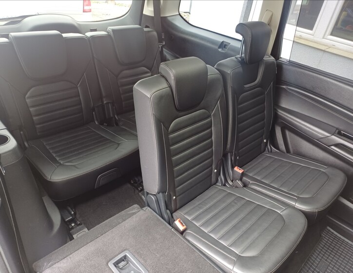 Ford Galaxy 23