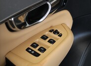 Volvo XC90 19
