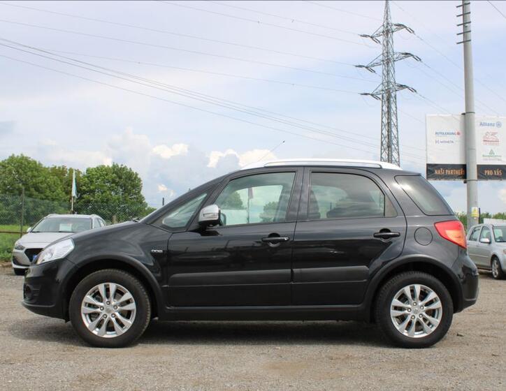 Suzuki SX4 8