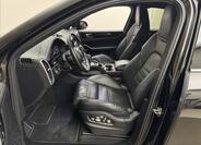 Porsche Cayenne 41