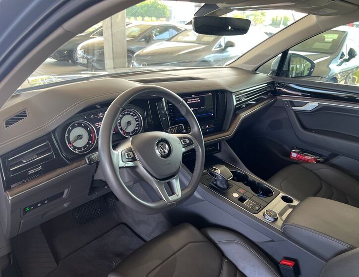 Volkswagen Touareg 9