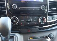 Ford Tourneo Custom 26