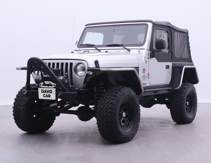Jeep Wrangler 3