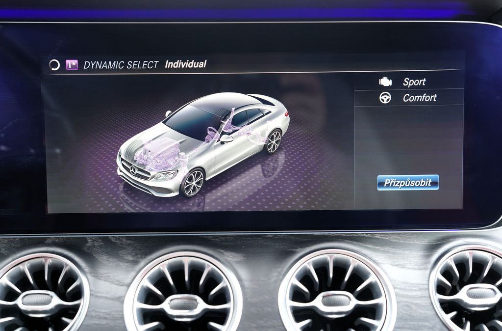 Mercedes-Benz Třídy E