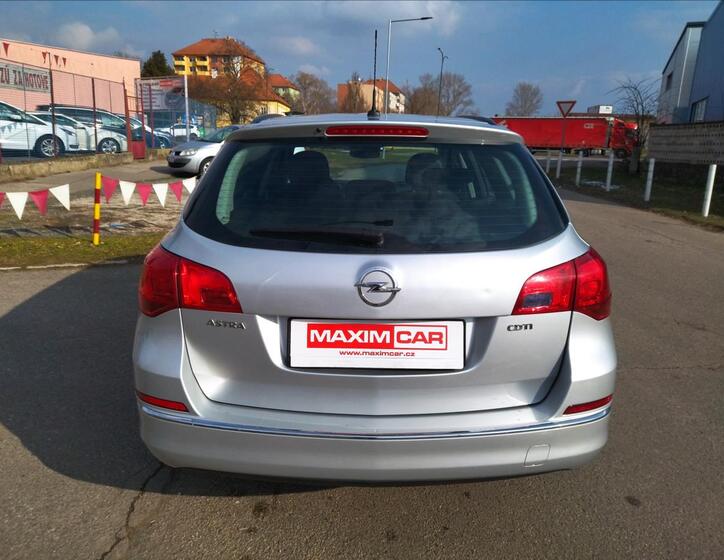 Opel Astra 6