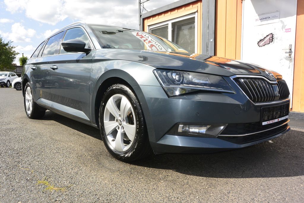 Škoda Superb