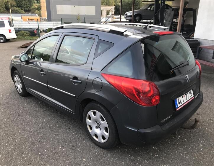 Peugeot 207 6