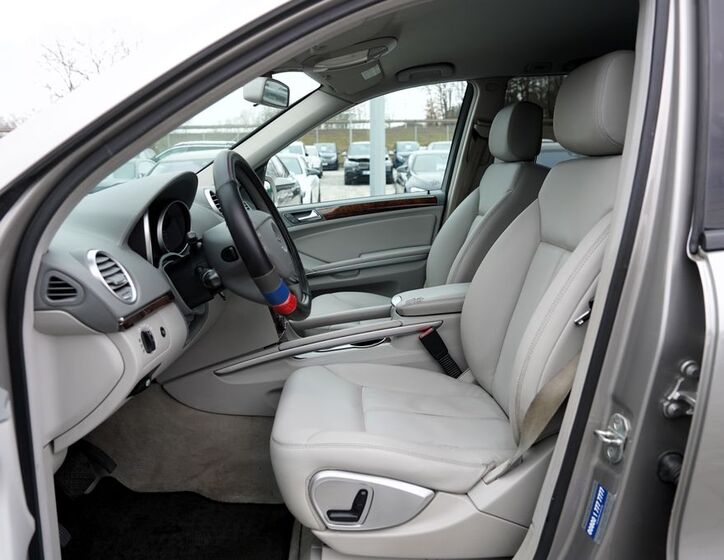 Mercedes-Benz GL 27