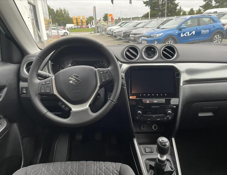 Suzuki Vitara 8