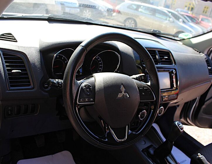 Mitsubishi ASX 17