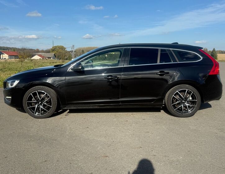 Volvo V60 2