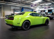 Dodge Challenger 8