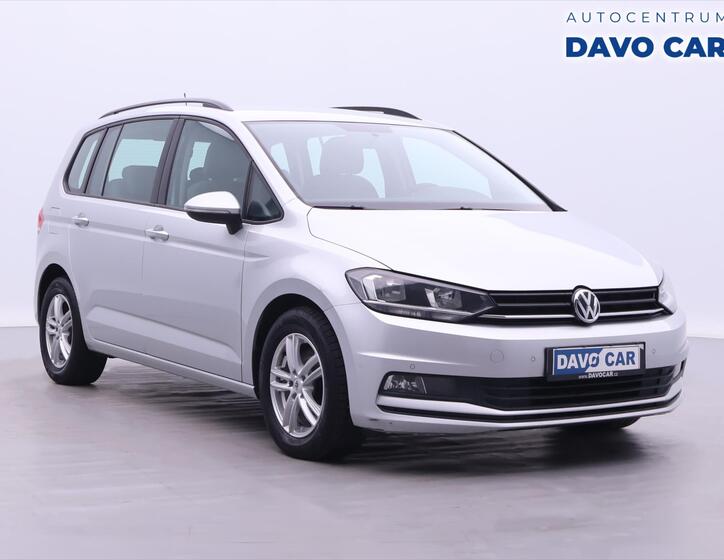 Volkswagen Touran 1