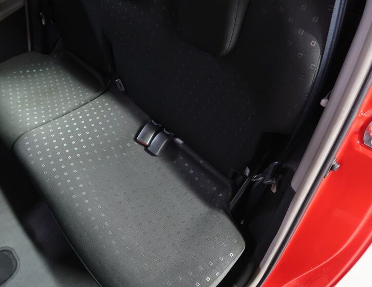 Toyota Yaris 10